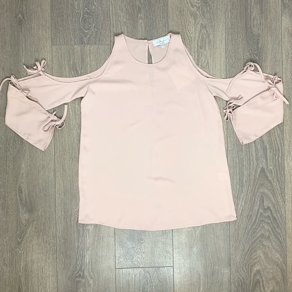 Revolve L'Academie Cold Shoulder Tie Long Sleeve Blouse Taupe Pink Size XS - Picture 3 of 16